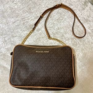 Gently used Michael Kors bag with adjustable strap
